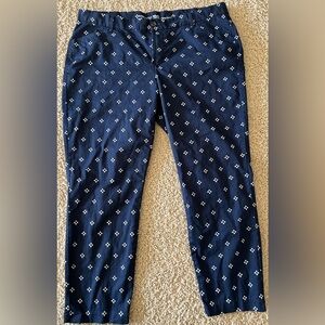 Gap Slim City navy khaki size 14